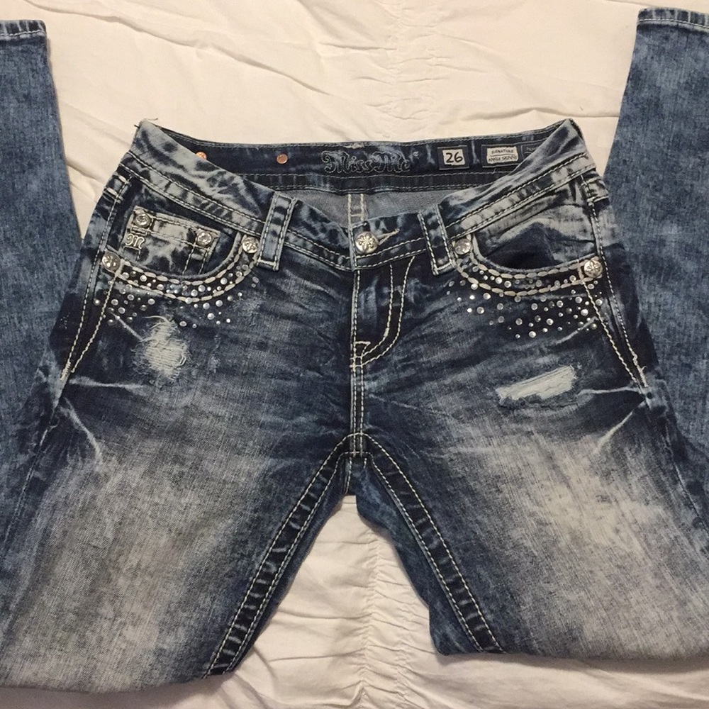 Signature Skinny Miss Me Jean